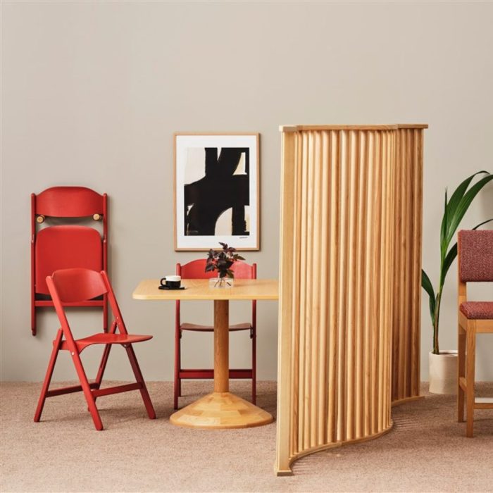 BUND – Chaise pliante en bois naturel pour espaces polyvalents (2) BUND – Chaise pliante en bois naturel pour espaces polyvalents (2)