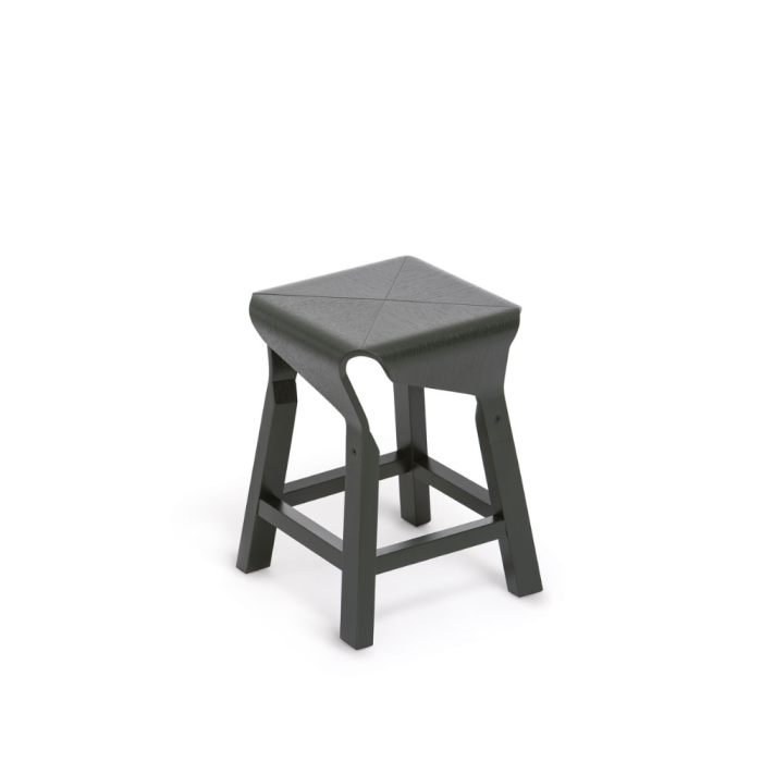 CLAY - Tabouret sculptural en bois cintré – design épuré et jeu de courbes (10) CLAY - Tabouret sculptural en bois cintré – design épuré et jeu de courbes (10)