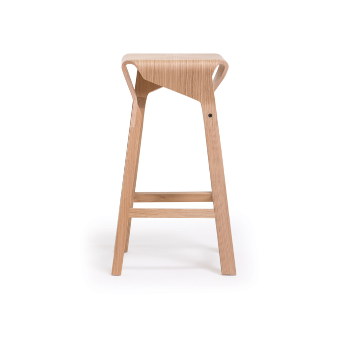 CLAY - Tabouret sculptural en bois cintré – design épuré et jeu de courbes (17) CLAY - Tabouret sculptural en bois cintré – design épuré et jeu de courbes (17)