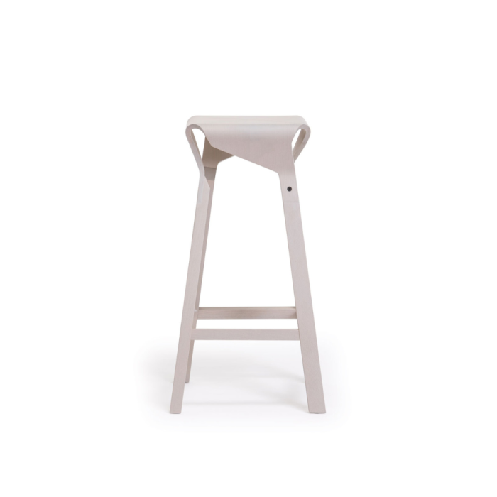 CLAY - Tabouret sculptural en bois cintré – design épuré et jeu de courbes (22) CLAY - Tabouret sculptural en bois cintré – design épuré et jeu de courbes (22)