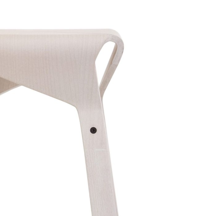 CLAY - Tabouret sculptural en bois cintré – design épuré et jeu de courbes (24) CLAY - Tabouret sculptural en bois cintré – design épuré et jeu de courbes (24)