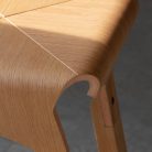 CLAY - Tabouret sculptural en bois cintré – design épuré et jeu de courbes (4)
