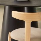 CORONA - Chaise en frêne - élégance chaleureuse et design graphique pour espaces professionnels (9)
