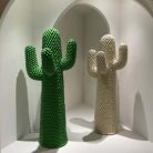 Cactus GÉANT Gufram – Porte-manteau design & sculpture pop intérieureextérieure (1)