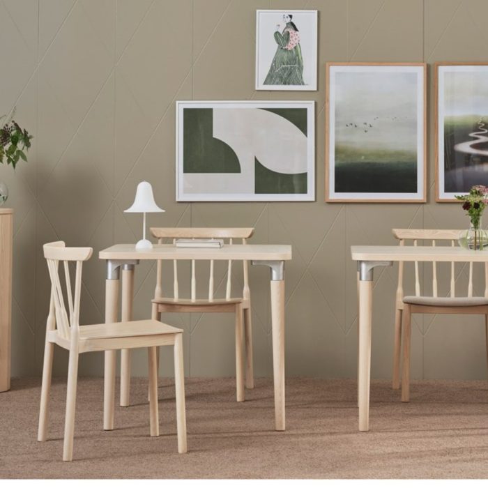 Chaise TUDELA – Tradition & robustesse en bois massif pour restaurants et salles d'attente (1) Chaise TUDELA – Tradition & robustesse en bois massif pour restaurants et salles d'attente (1)