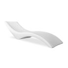 Chaise longue outdoor design courbes douces sculptural jardin terrasse piscine espace detente
