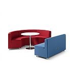DAIKI – Banquettes contract modulaires Horeca avec dossier capitonné et prises intégrées pour restaurants & lounges