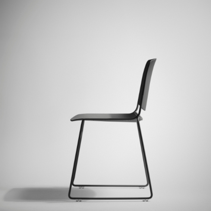 DERBY – Chaise empilable polyvalente pour collectivités, séminaires et espaces publics (11) DERBY – Chaise empilable polyvalente pour collectivités, séminaires et espaces publics (11)