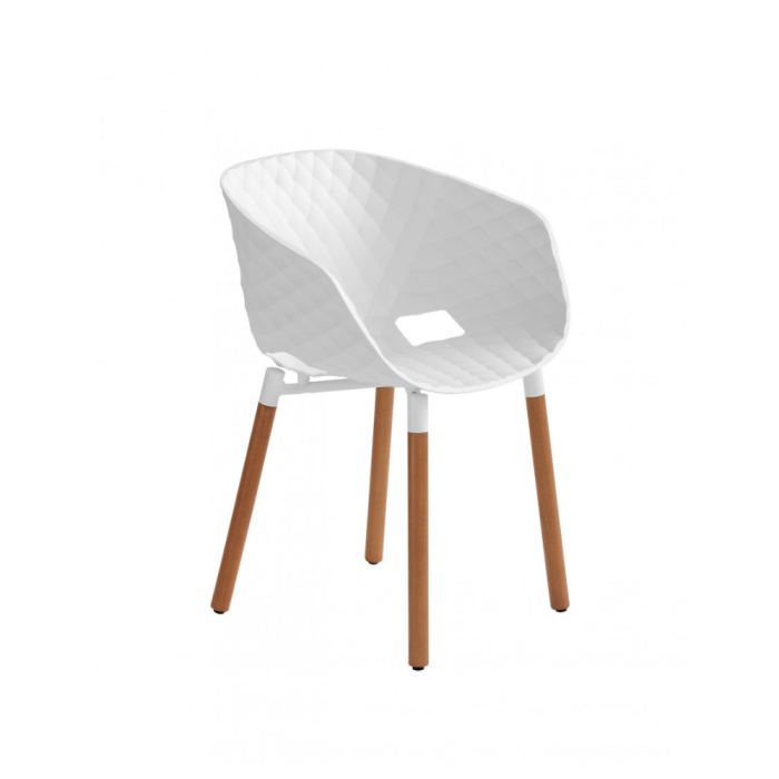 DIAMS – Une collection de sièges empilables élégants pour les espaces professionnels (9) DIAMS – Une collection de sièges empilables élégants pour les espaces professionnels (9)