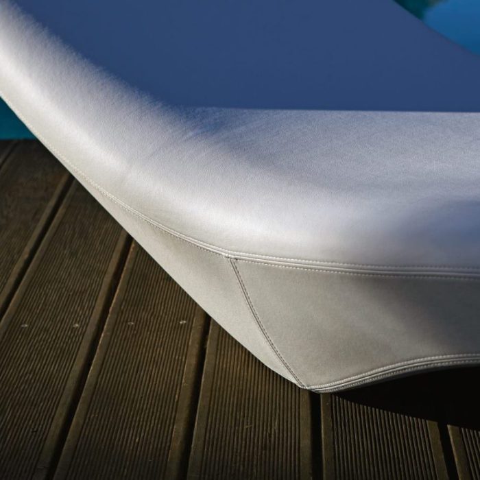 ELODIE – Bain de soleil outdoor design aux courbes douces et sculpturales (16) ELODIE – Bain de soleil outdoor design aux courbes douces et sculpturales (16)