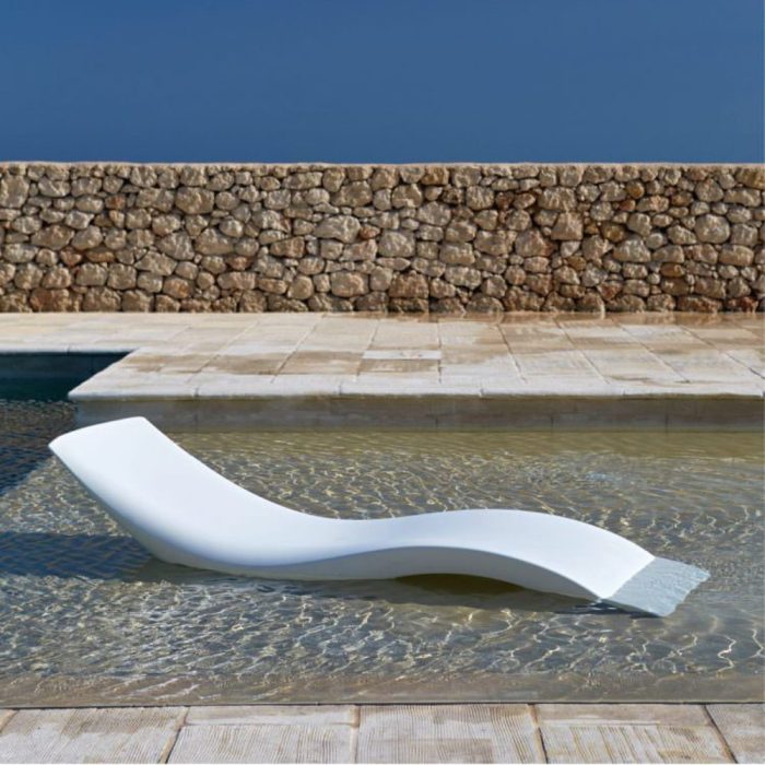 ELODIE – Bain de soleil outdoor design aux courbes douces et sculpturales (18) ELODIE – Bain de soleil outdoor design aux courbes douces et sculpturales (18)