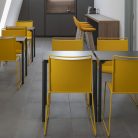 GALANT – Chaise en métal monocoque résistante et design épuré pour intérieur et extérieur (1)