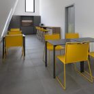 GALANT – Chaise en métal monocoque résistante et design épuré pour intérieur et extérieur (8)
