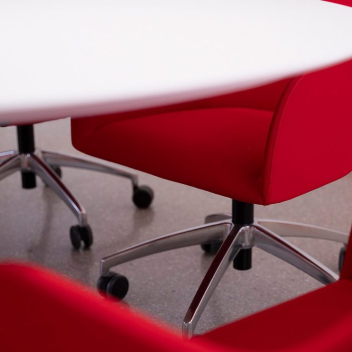 HELSINKI – Fauteuil - élégance contemporaine et polyvalence contract - Bureaux & espaces collectifs (5)