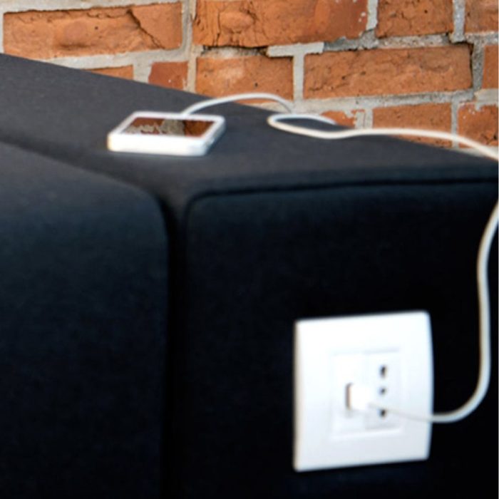 HIGH-TECH - Fauteuil design – Siège contract avec hub USB pour espaces d’attente et bureaux modernes (1) HIGH-TECH - Fauteuil design – Siège contract avec hub USB pour espaces d’attente et bureaux modernes (1)