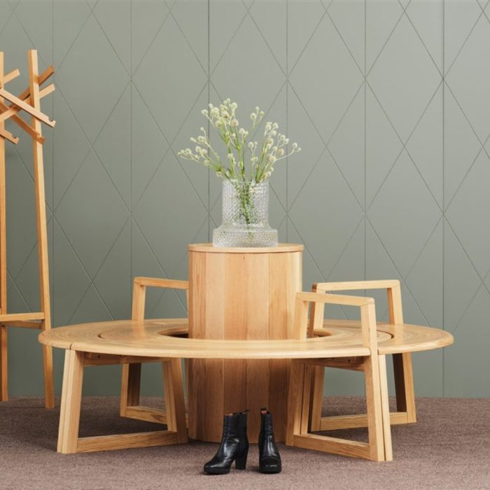 HÜGAWOOD – Banquette modulaire en bois pour salles d’attente, halls et espaces publics (13) HÜGAWOOD – Banquette modulaire en bois pour salles d’attente, halls et espaces publics (13)