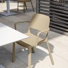 LAGOS – Chaise et tabouret outdoor en polypropylène pour restauration ou terrasse professionnelle (4)