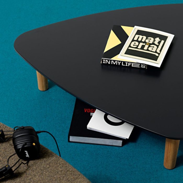 MIAMI TABLE – Tables d’attente design en bois et MDF laqué pour espaces lounge et bureaux (2)