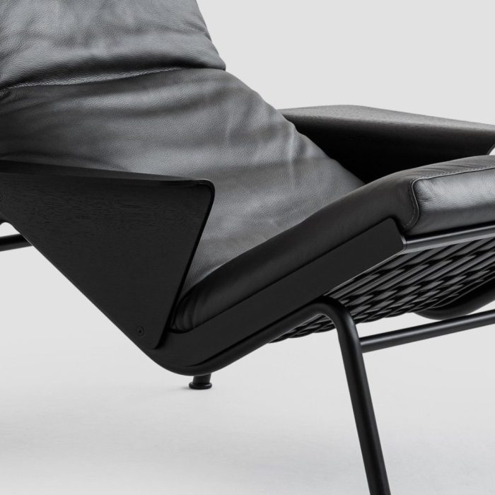 MORRISSON – fauteuil design alliant structure métallique apparente et confort enveloppant (4)