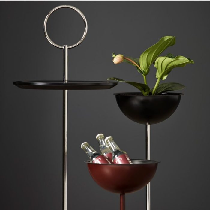 PAUL – Table haute ou basse avec poignée ludique pour espaces lounge et cafétérias (73) PAUL – Table haute ou basse avec poignée ludique pour espaces lounge et cafétérias (73)