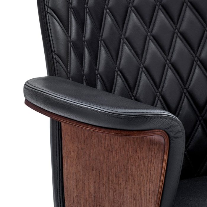 SHINKI – Fauteuil de direction en cuir matelassé pour bureaux haut de gamme (2) SHINKI – Fauteuil de direction en cuir matelassé pour bureaux haut de gamme (2)