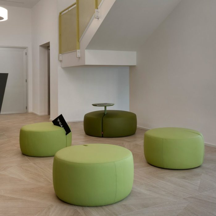 THOMPSON – Iles d’assise modulaires pour coworking et espaces d’attente (6) THOMPSON – Iles d’assise modulaires pour coworking et espaces d’attente (6)