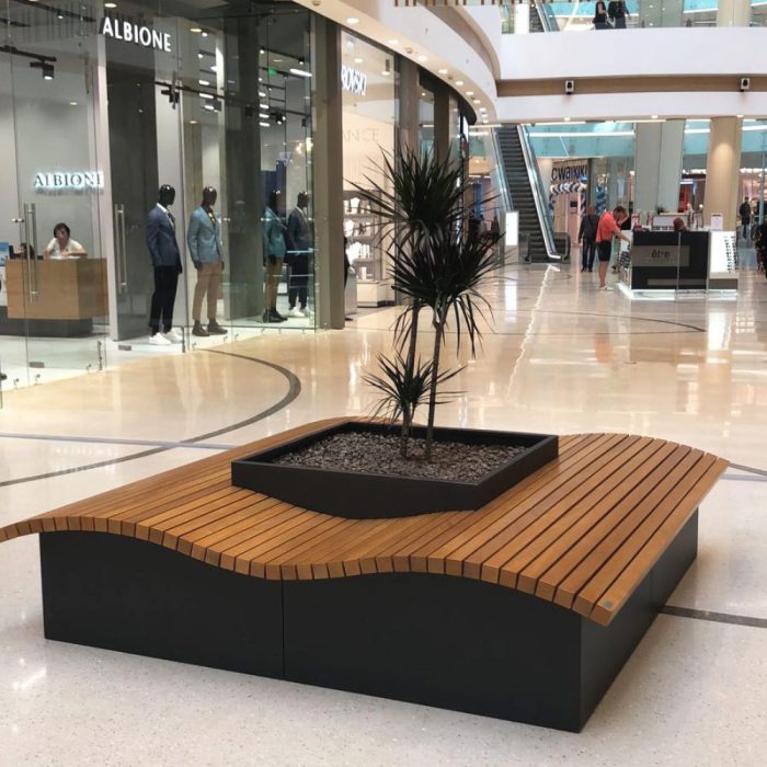 URBAN – Banc avec jardinière centrale intégrée pour zones urbaines intensives (2) URBAN – Banc avec jardinière centrale intégrée pour zones urbaines intensives (2)