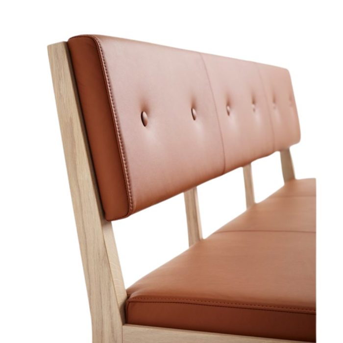 YVY – Banquette en bois massif pour restaurant, lobby ou salle d’attente (8) YVY – Banquette en bois massif pour restaurant, lobby ou salle d’attente (8)