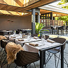 fauteuil pied eiffel restaurant chic
