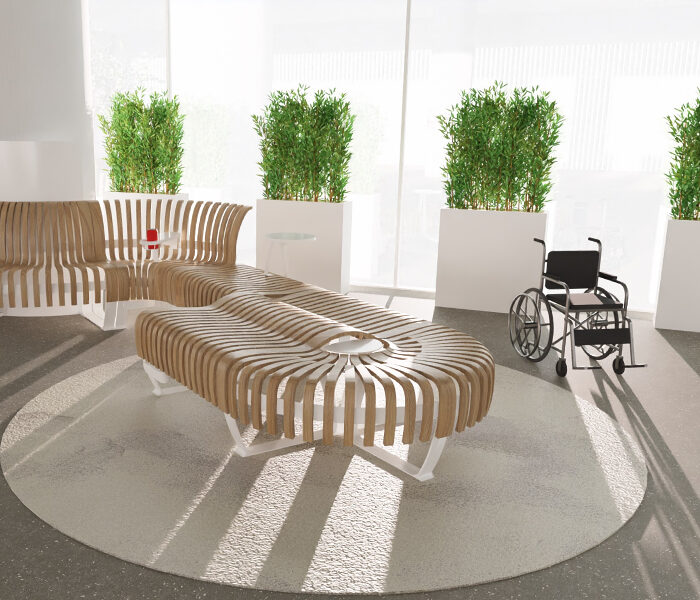 Mobilier de salle d’attente médicale avec banquette bois et jardinières végétalisées face à une baie vitrée