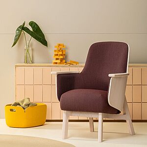 Fauteuil lounge OAKLAND en bois courbé avec dossier enveloppant design confortable pour espaces professionnels